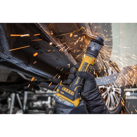 18 Volt Akku-Kompakt-Multimaterialschneider, 76 mm  - Basisversion